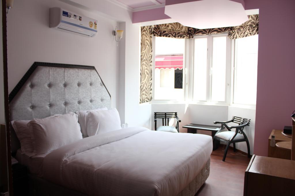 The Royal Court Hotel Nainital Room photo