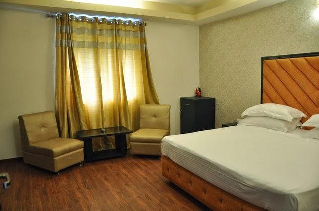 The Royal Court Hotel Nainital Exterior photo